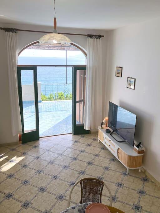 Casa Intiso - Two Double Bedroom Apartment Positano Bagian luar foto