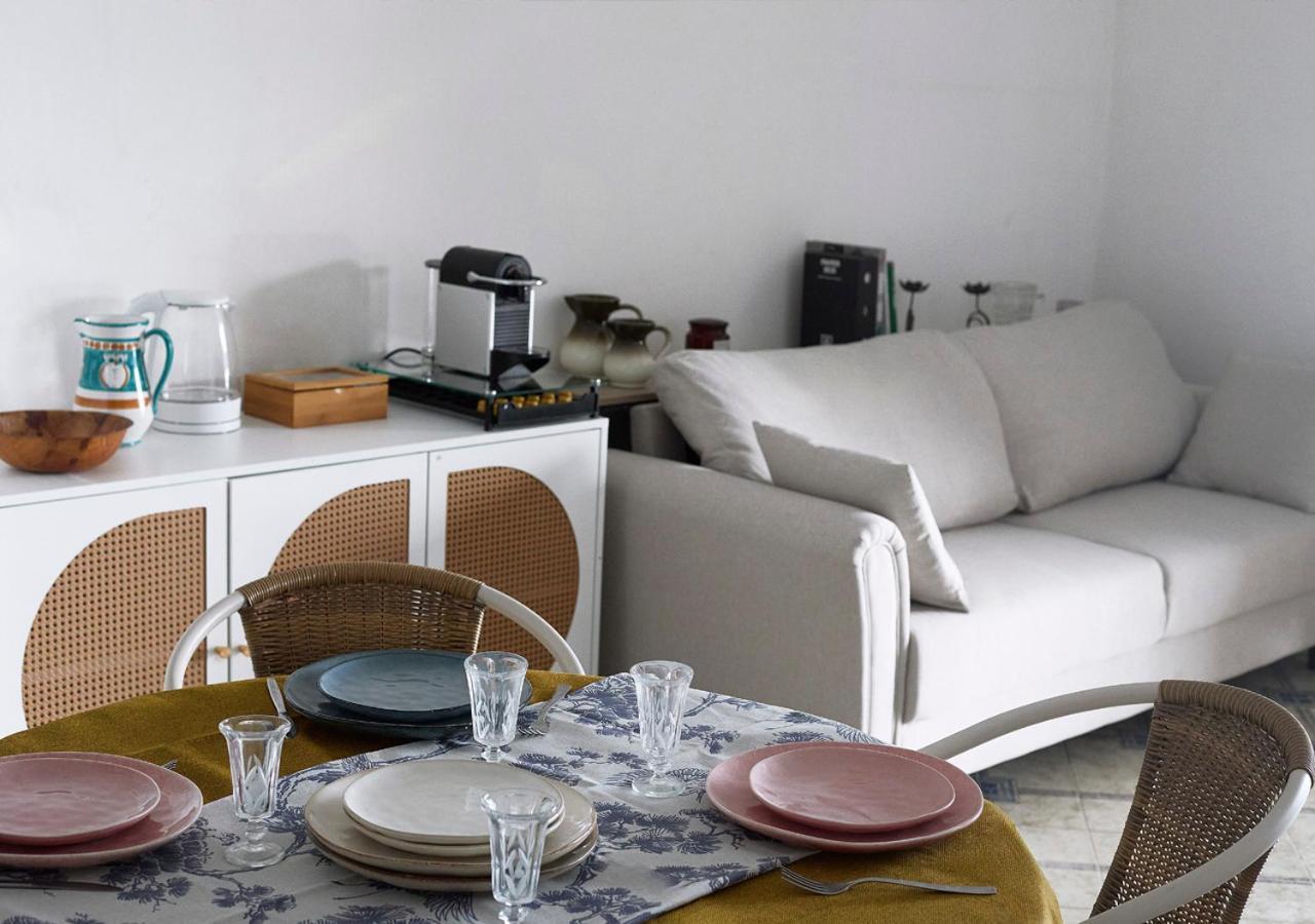 Casa Intiso - Two Double Bedroom Apartment Positano Bagian luar foto