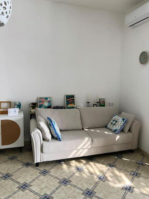 Casa Intiso - Two Double Bedroom Apartment Positano Bagian luar foto