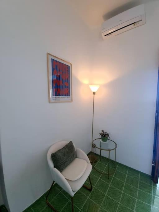 Casa Intiso - Two Double Bedroom Apartment Positano Bagian luar foto